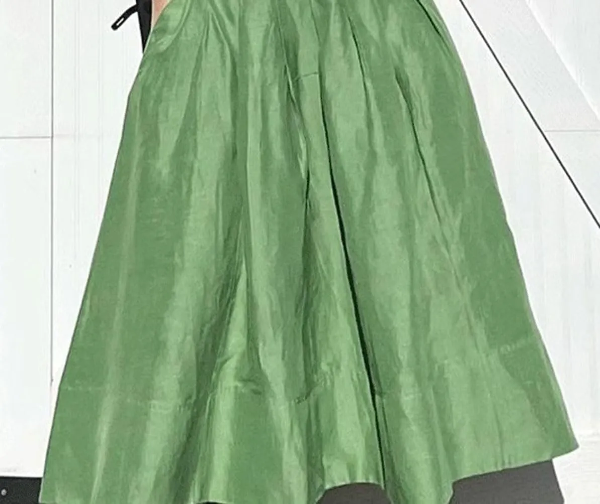 CHARTOU Women Vintage Green Long Skirt Summer Cotton Linen A Line Swing Skirt with Pockets