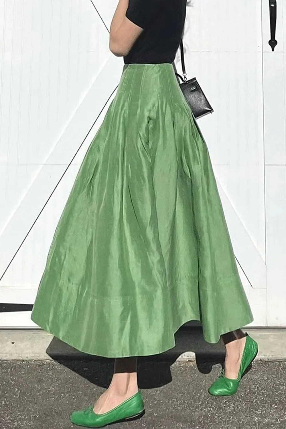 CHARTOU Women Vintage Green Long Skirt Summer Cotton Linen A Line Swing Skirt with Pockets