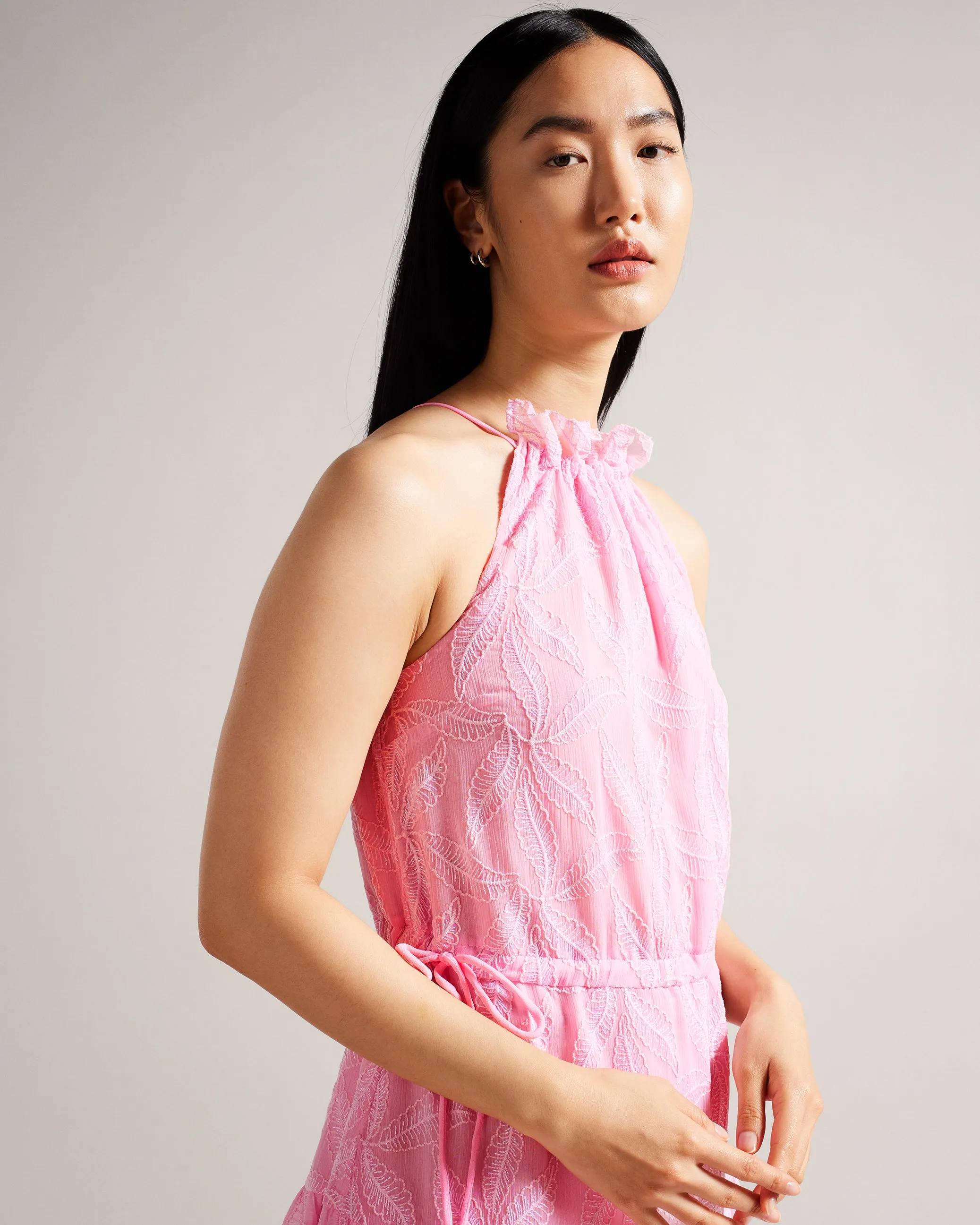 To provide an optimized title for an e-commerce product named MIAROSE, Id need some additional context about the product, such as what it is, its key features, and any unique selling points that should be highlighted. However, I can provide a general example based on a hypothetical product:

Lets say the MIAROSE product is a skincare serum. An optimized title could be:

MIAROSE Revitalizing Anti-Aging Serum with Hyaluronic Acid and Vitamin C - Hydrating & Brightening Formula for Radiant Skin (30ml)

Please provide more specific information about the product for a tailored title.